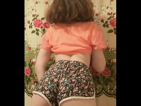 ❤️ Sexy me nyuam mos stripping tawm nws luv ntawm lub koob yees duab ❤️ Super porn ntawm porn hmn.xxxner.ru ☑